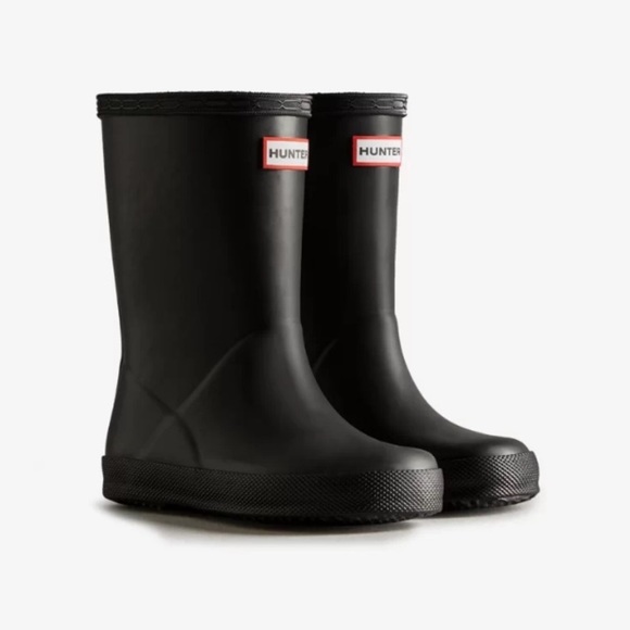 Hunter Other - Hunter Kids Classic Rainboot in black size US 6